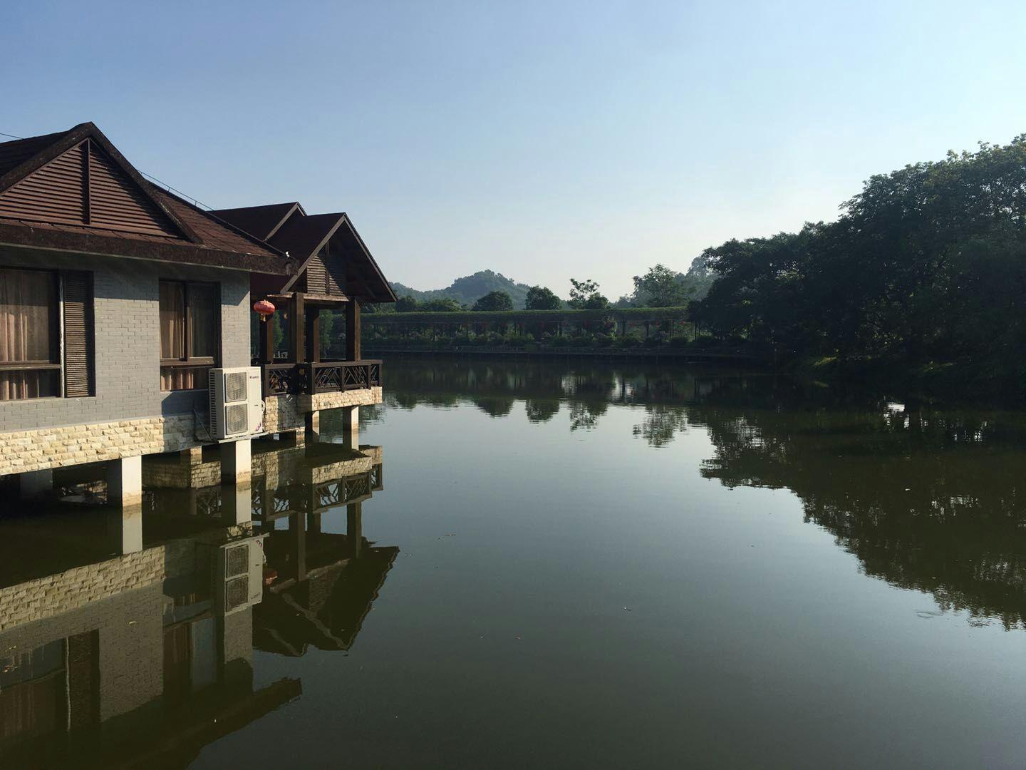 绿岛旅游山庄