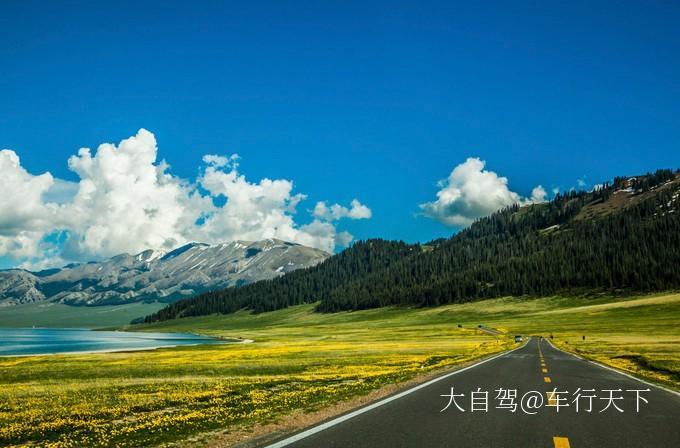 赛里木湖