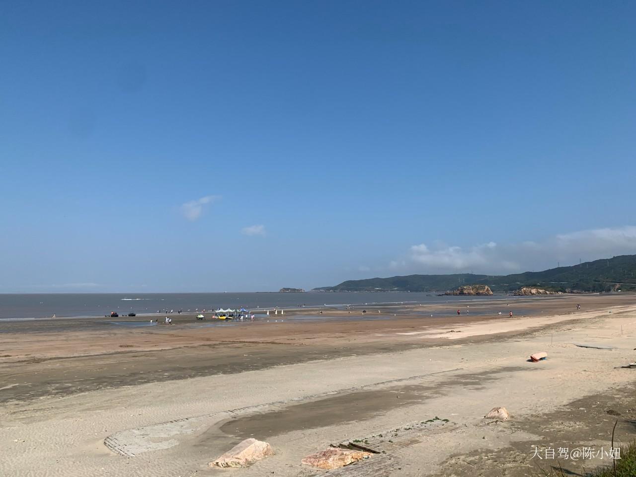 基湖沙滩