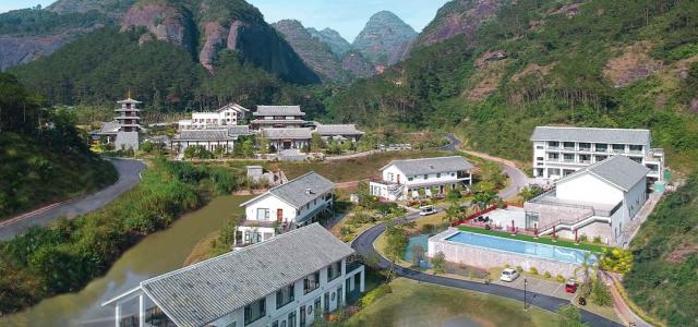 广东出发广西玉林3日自驾游：容县都峤山-陆川丹霞温泉-容县柚子采摘3天2晚自驾游|拼车游