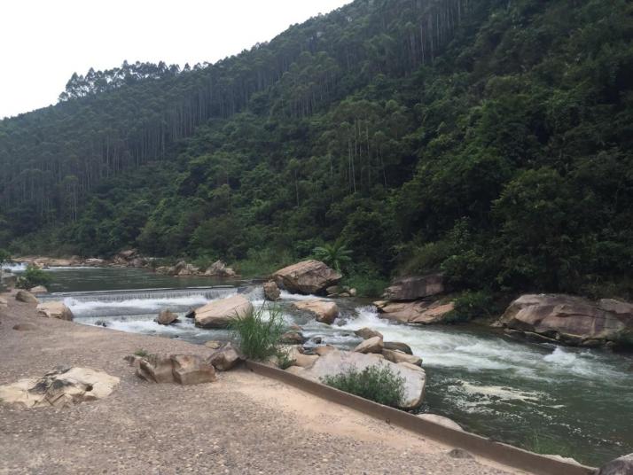 四会奇石河景区图片