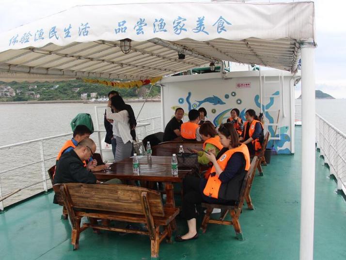 舟山舟山拖网捕鱼好玩吗