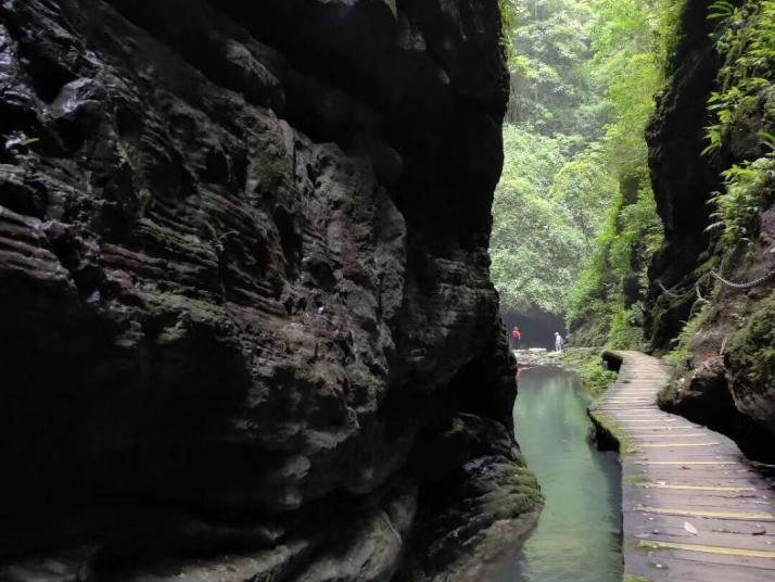 古丈坐龙峡风景区图片