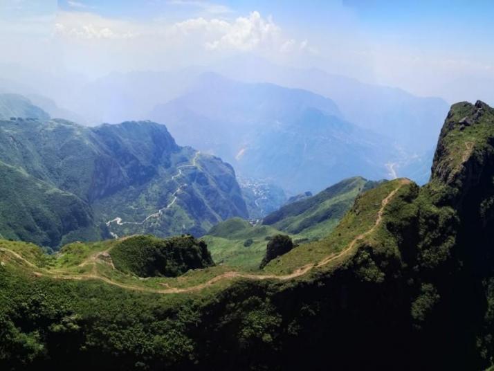 昭通鸡公山大峡谷图片
