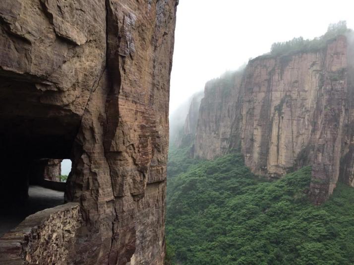 辉县红岩大峡谷
