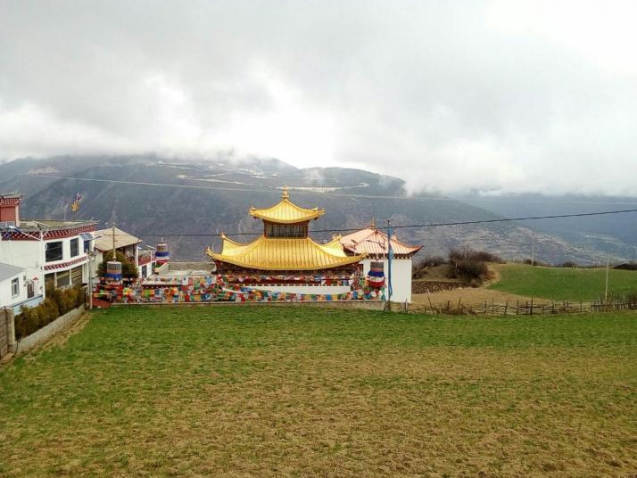 德钦飞来寺图片