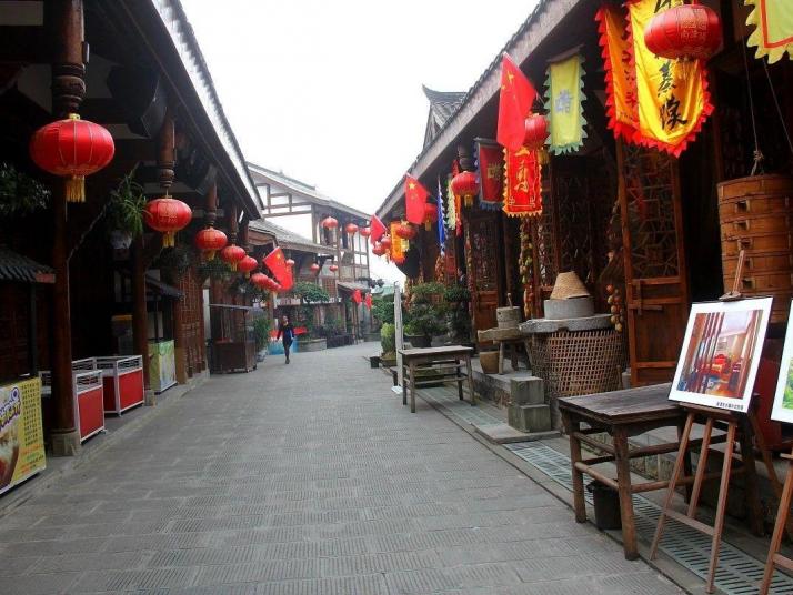 阆中阆中古城图片