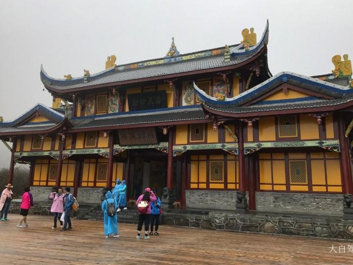 松潘黄龙寺图片