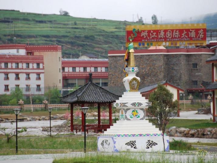 松潘川主寺镇图片