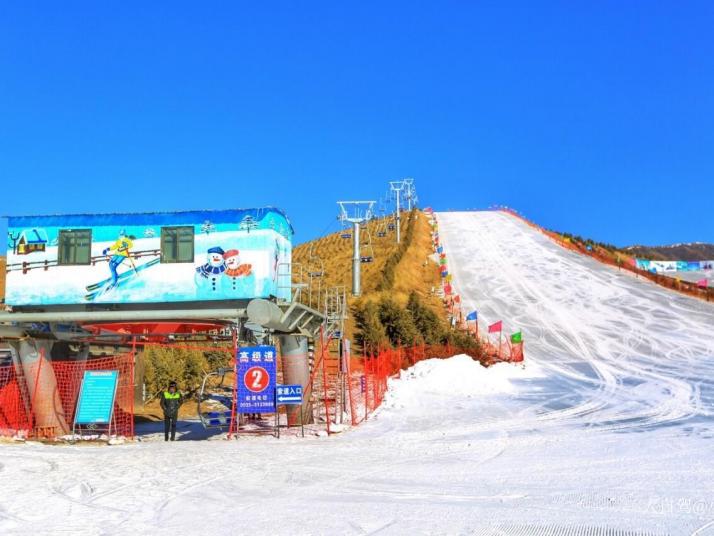天祝乌鞘岭国际滑雪场图片