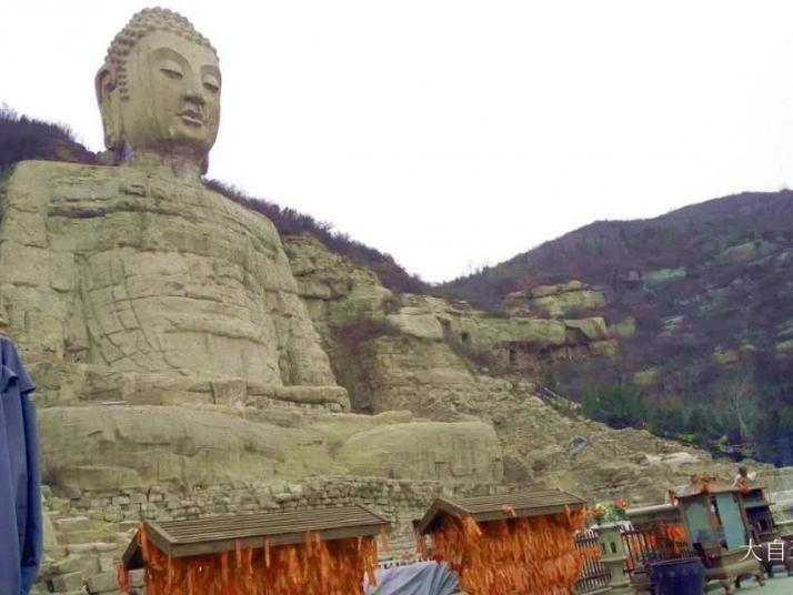 太原蒙山西山大佛图片