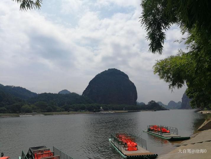 贵溪仙水岩芦溪河竹筏漂流