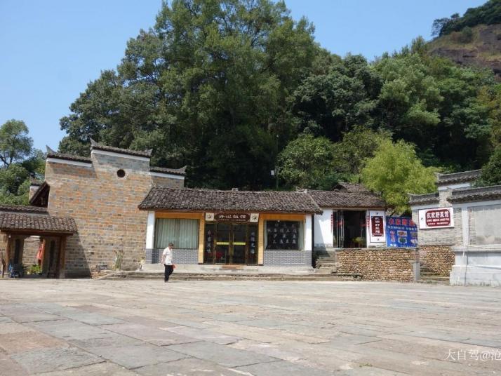 贵溪龙虎山无蚊村图片