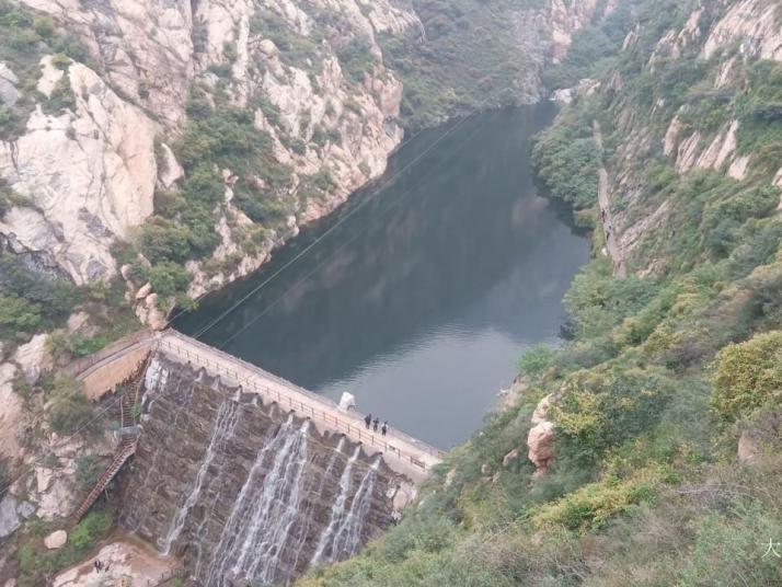 永济神潭大峡谷图片