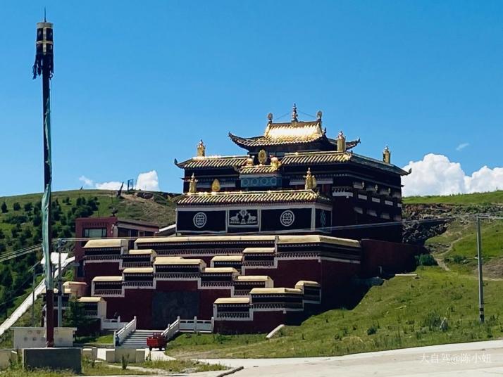 若尔盖索格藏寺好玩吗