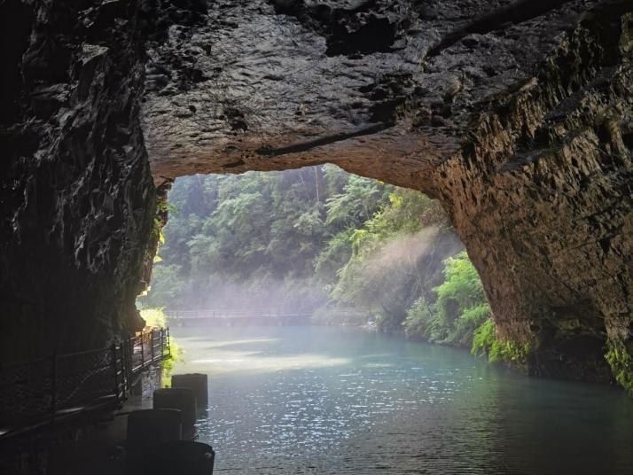 绥阳十二背后旅游风景区图片