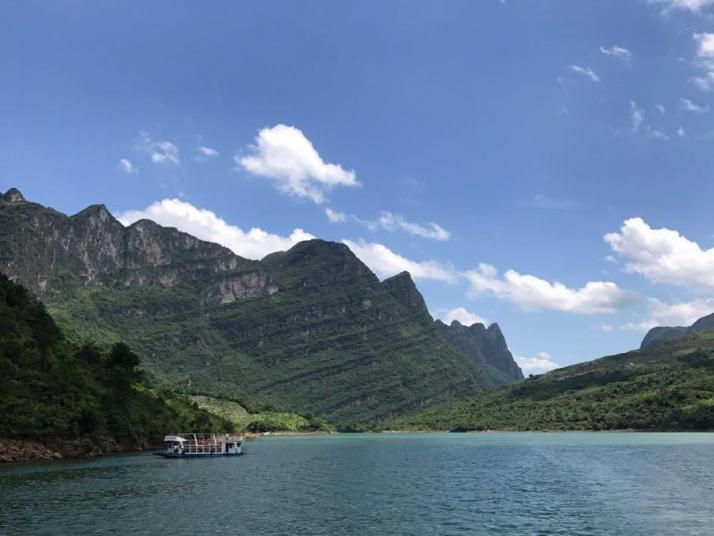 关岭花江大峡谷图片