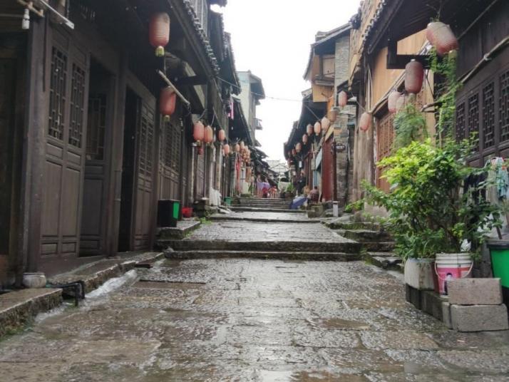 酉阳龙潭古镇好玩吗