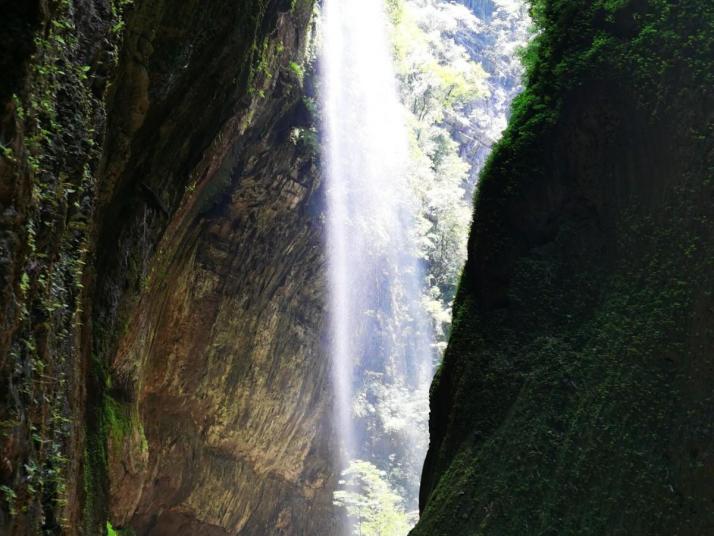 武隆龙水峡