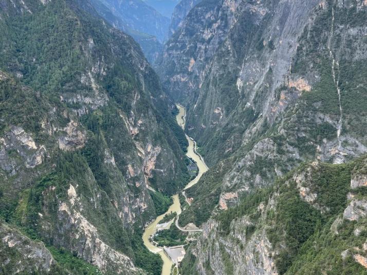 香格里拉巴拉格宗大峡谷图片