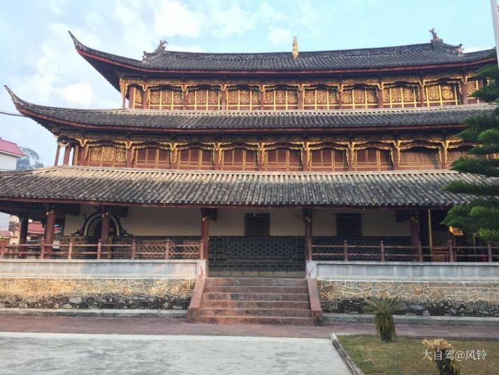 沧源广允缅寺图片