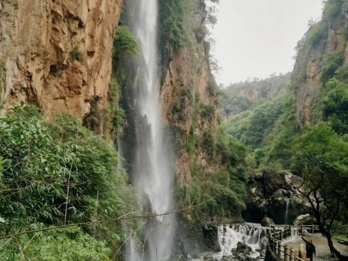 丽江观音峡图片