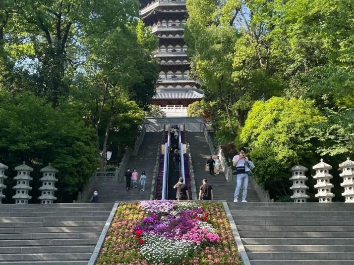 杭州雷峰塔好玩吗