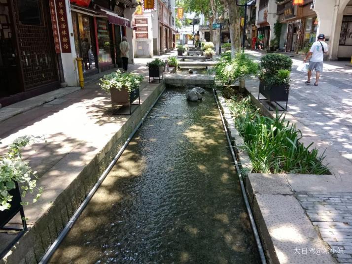 杭州清河坊街好玩吗