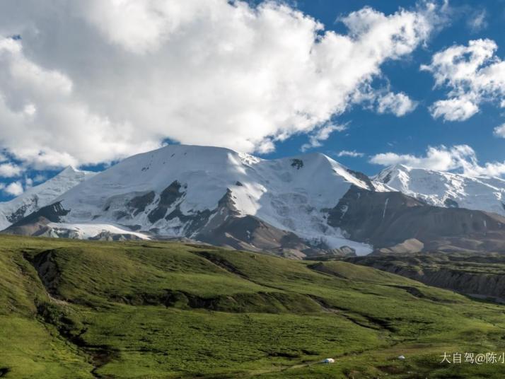 玛沁阿尼玛卿雪山