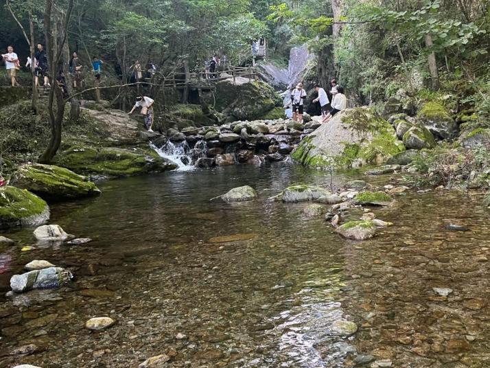 柞水牛背梁西沟峡好玩吗