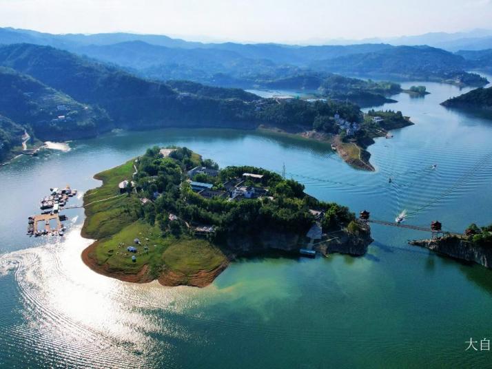 安康瀛湖玉兴岛