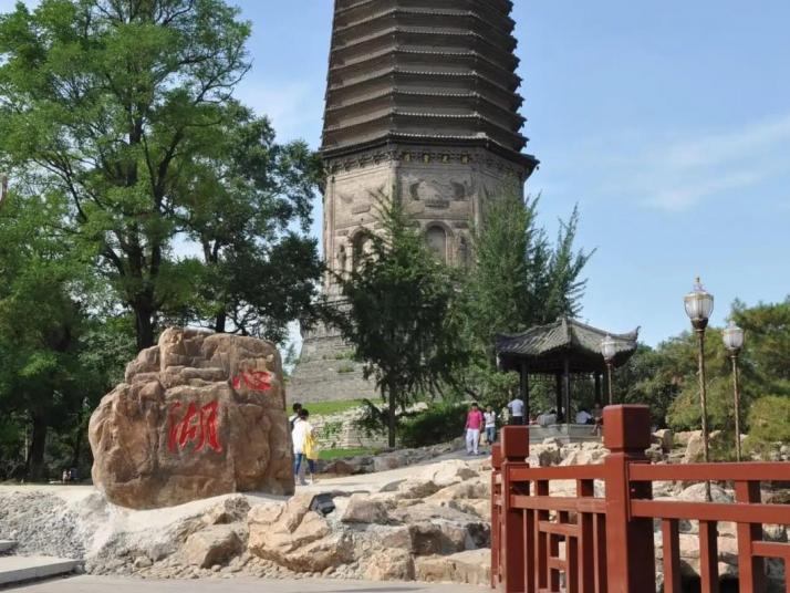 辽阳辽阳白塔好玩吗