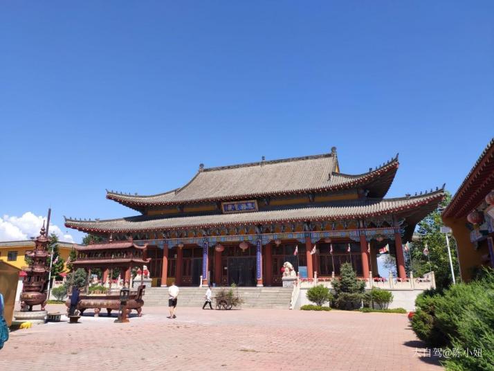 辽阳辽阳白塔图片