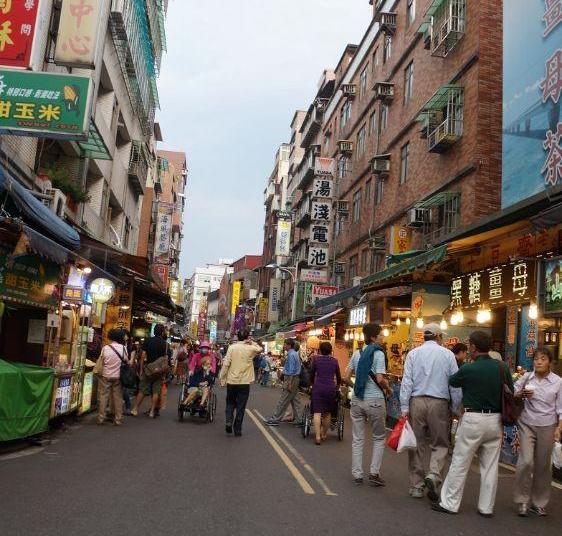 台湾淡水老街图片