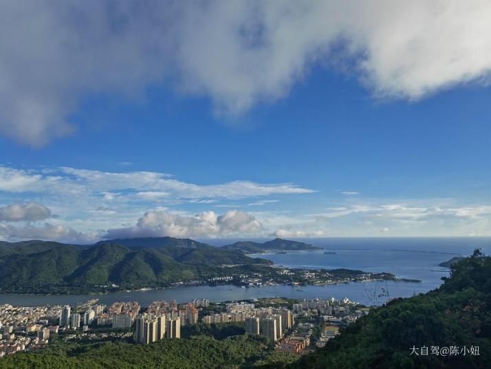 三亚凤凰岭海誓山盟景区图片