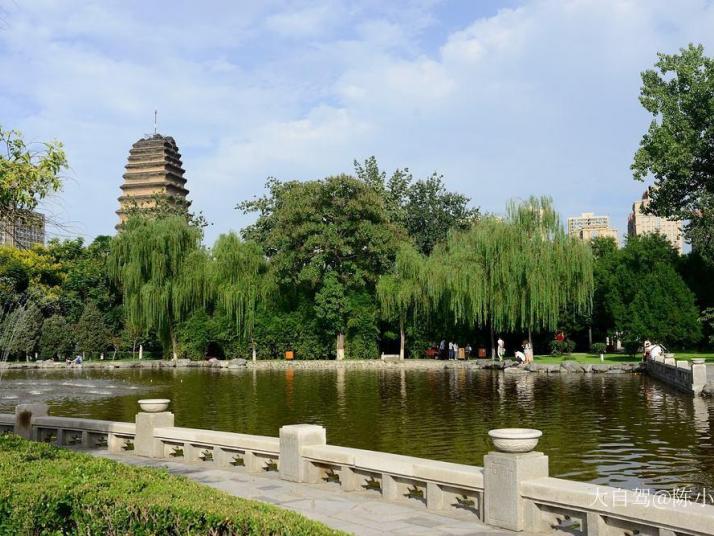西安小雁塔