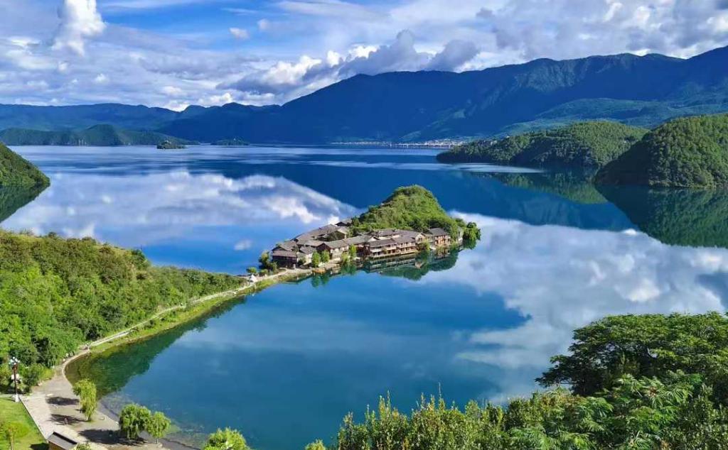 重庆出发寻梦泸沽湖：西昌-大落水-里格岛-尼赛村5日自驾游