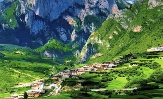 重庆出发甘南川西5日自驾游：【甘南圣境】大峪沟-洛克之路-扎尕那-扎萨格峡谷-神仙池5日自驾-推荐