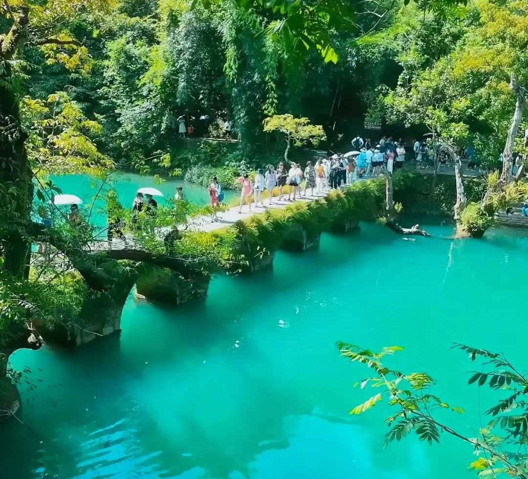重庆出发贵州4日自驾游：【清凉贵州】黔南荔波小七孔-龙里油画大草原-独山天洞-洒金谷-福泉古城4日自自驾游