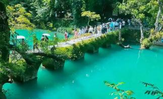 重庆出发贵州4日自驾游：【清凉贵州】黔南荔波小七孔-龙里油画大草原-独山天洞-洒金谷-福泉古城4日自-推荐