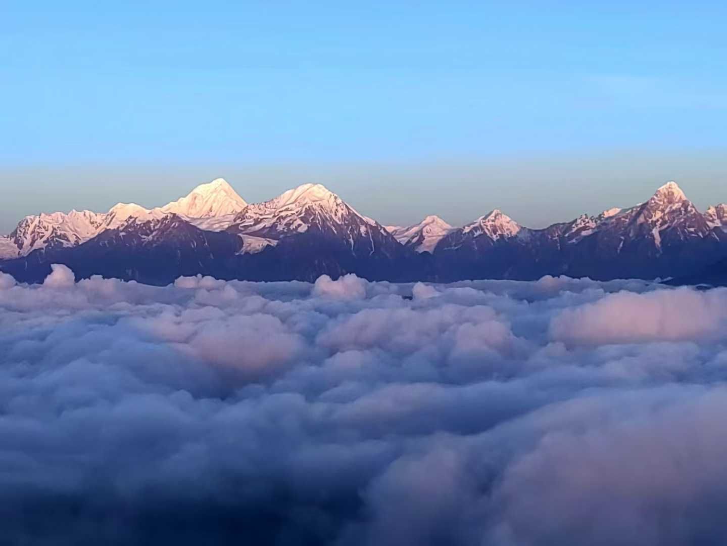 重庆出发川西牛背山3日自驾游：仰望贡嘎云海-邂逅绝美星河-眉山水街3日自驾自驾游