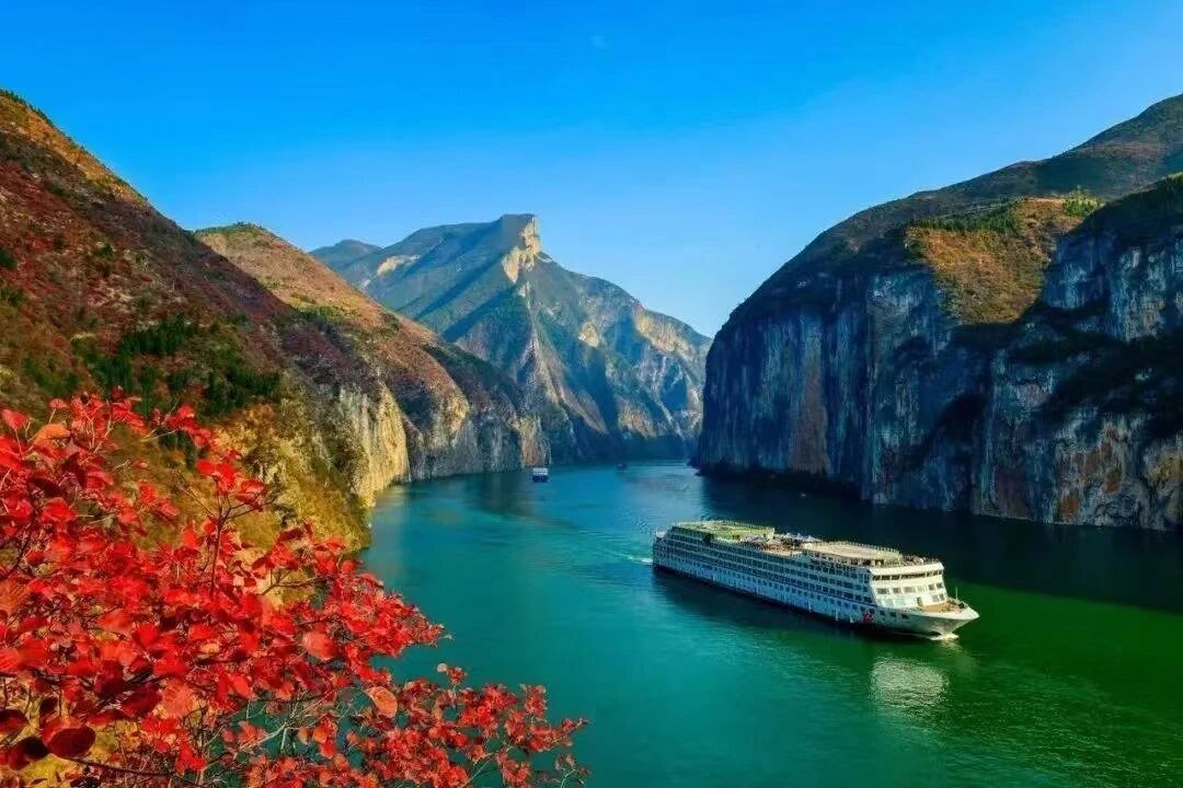 武汉出发重庆4日自驾游：白帝城-瞿塘峡-文峰-巫山神女天路-小三峡船游4日游自驾游