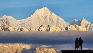 重庆出发川西3日自驾游：王岗坪日出云海-贡嘎雪山-峨眉山报国寺3日游-推荐
