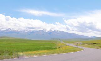 乌鲁木齐集合全景独库+南疆10日自驾游：巴音布鲁克草原-天山神秘大峡谷-沙漠公路-喀什古城-香妃园--推荐