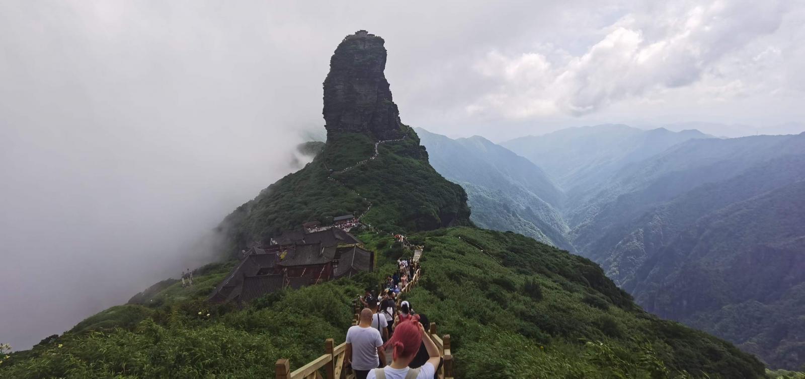 【多彩贵州】广东出发贵州6日自驾游：东漓古村-千户苗寨-梵净山-贺州6日深度自驾游自驾游
