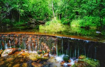 北京出发延庆玉渡山1日自驾游：玉渡山枫叶-张山营有机苹果赏秋景品美食1日休闲之旅-游推荐