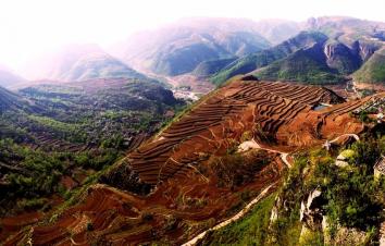 北京出发太行山自驾2日游：太行绝美挂壁公路-王硇村梯田风光-俯京娘湖全貌2日体闲之旅-游推荐