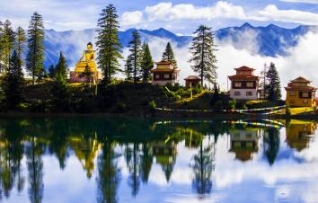 成都出发甘孜州7日自驾游：稻城亚丁-新都桥-措卡湖-色达7日川西自驾游-游推荐