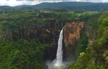 中山出发韶关3日自驾游：英德仙桥地下河、乳源大峡谷、挑战玻璃桥通天梯3天自驾游-游推荐