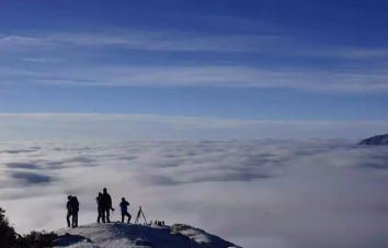 重庆出发川西3日自驾游：网红打卡神山云海霞光达瓦更扎-神木垒3日自驾游-游推荐